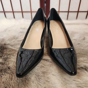 Calvin Klein "Dolly" Black Patent Heels Size 8M